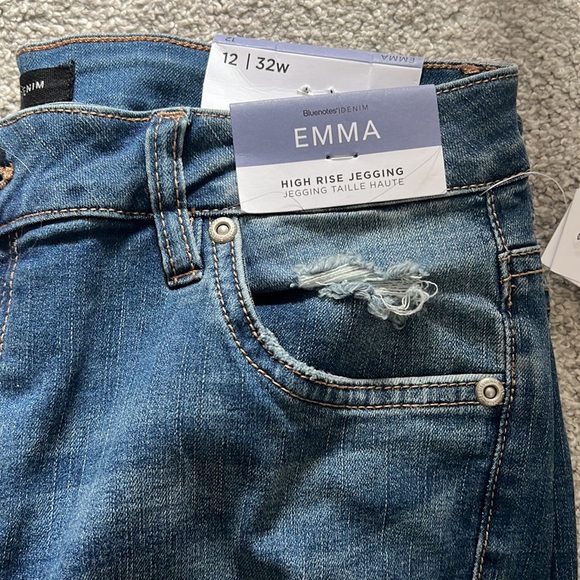 Stressed Ripped High Rise Jegging - Picture 6 of 7